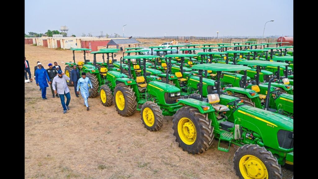 farm-equipment-for-Niger-State-with-Governor-Bago-1024x576